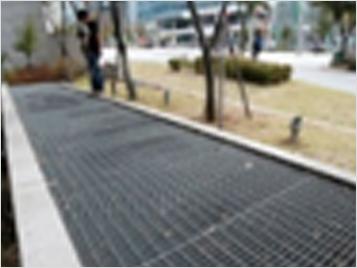 Large structure compression tester (Max500kN)